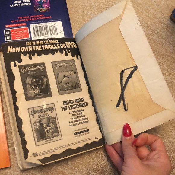 Goosebumps paperback books horrorland slappyworld - Picture 8 of 9
